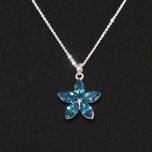 Blue Crystal Flower Pendant Necklace Unsigned Adjustable Lobster Claw Clasp